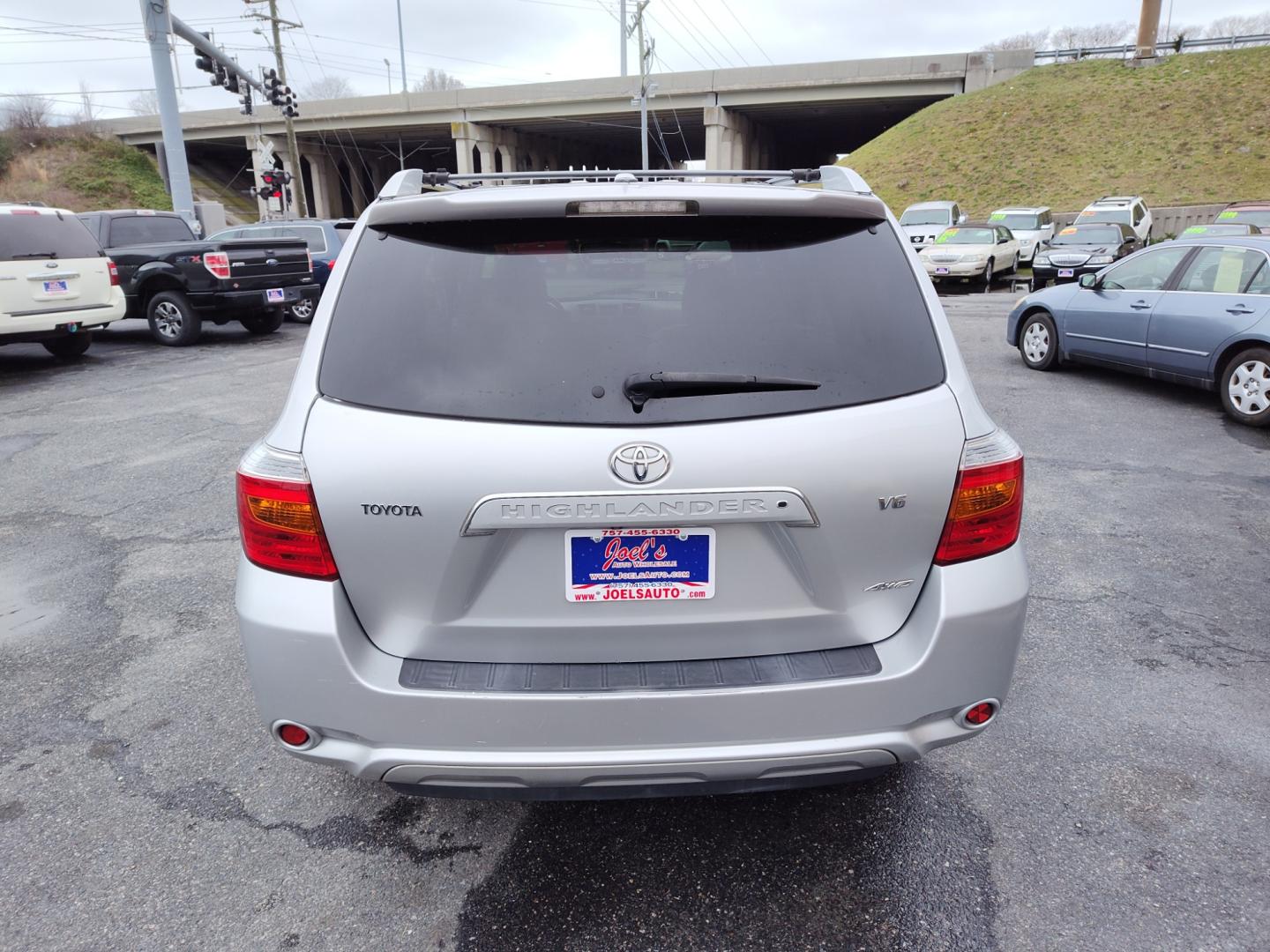 2009 Silver Toyota Highlander (JTEES42AX92) , located at 5700 Curlew Drive, Norfolk, VA, 23502, (757) 455-6330, 36.841885, -76.209412 - Photo#14